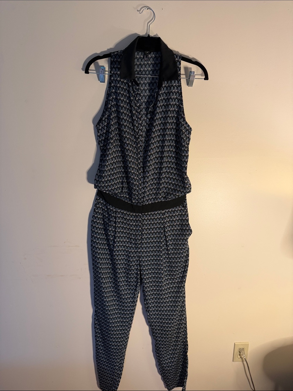 Nwot MANGO Navy Floral Sleeveless Jumpsuit